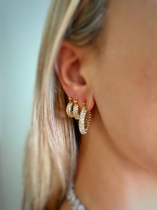 Majestic small hoops